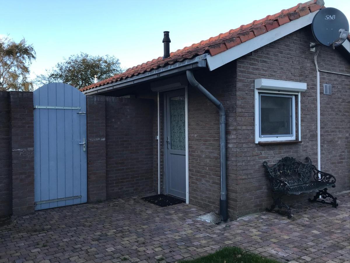 Slapen Bij De Zeeuwse Lala Panzió IJzendijke Kültér fotó