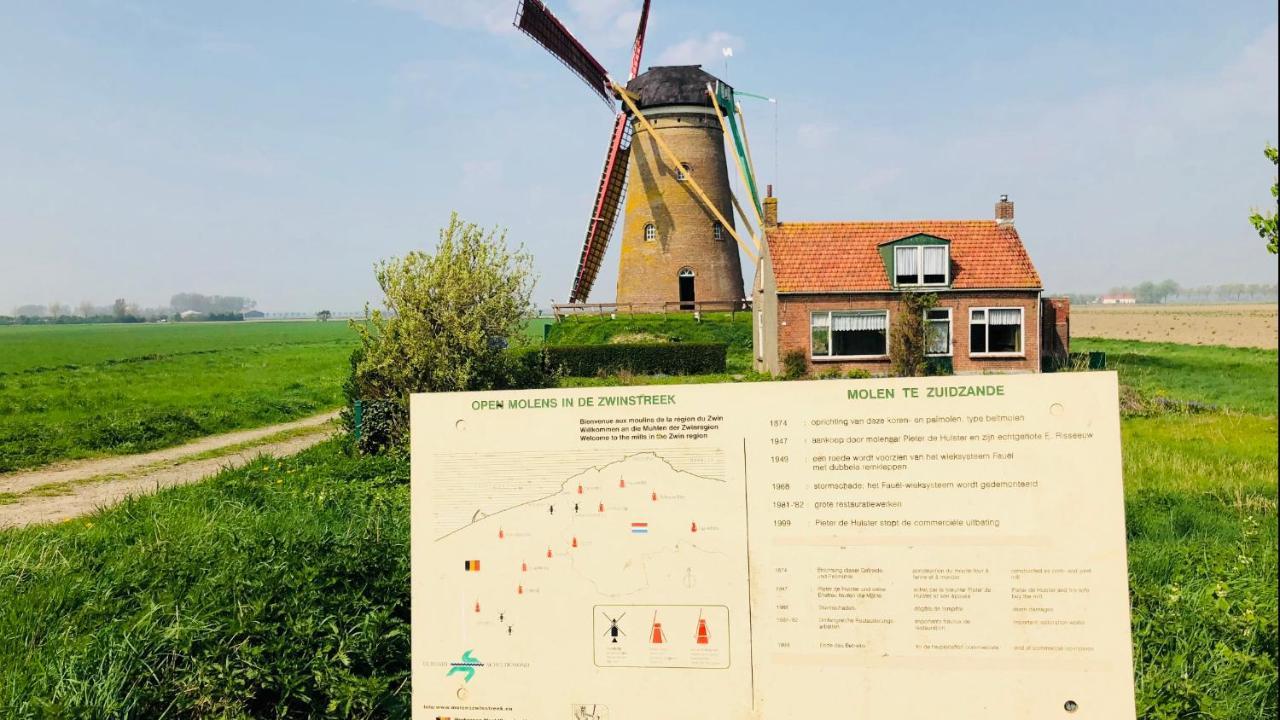 Slapen Bij De Zeeuwse Lala Panzió IJzendijke Kültér fotó
