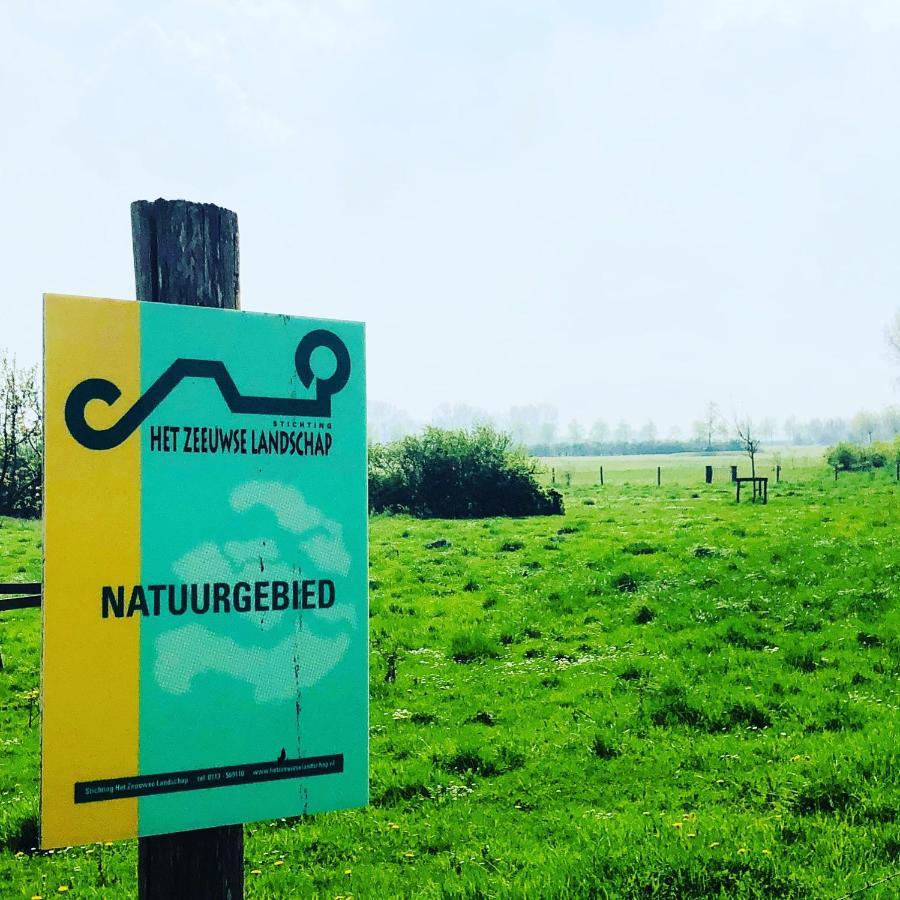 Slapen Bij De Zeeuwse Lala Panzió IJzendijke Kültér fotó